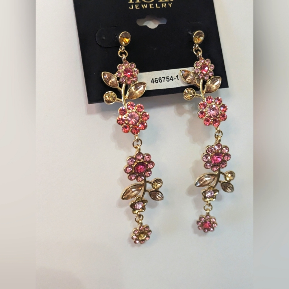 nOir Jewelry Collection